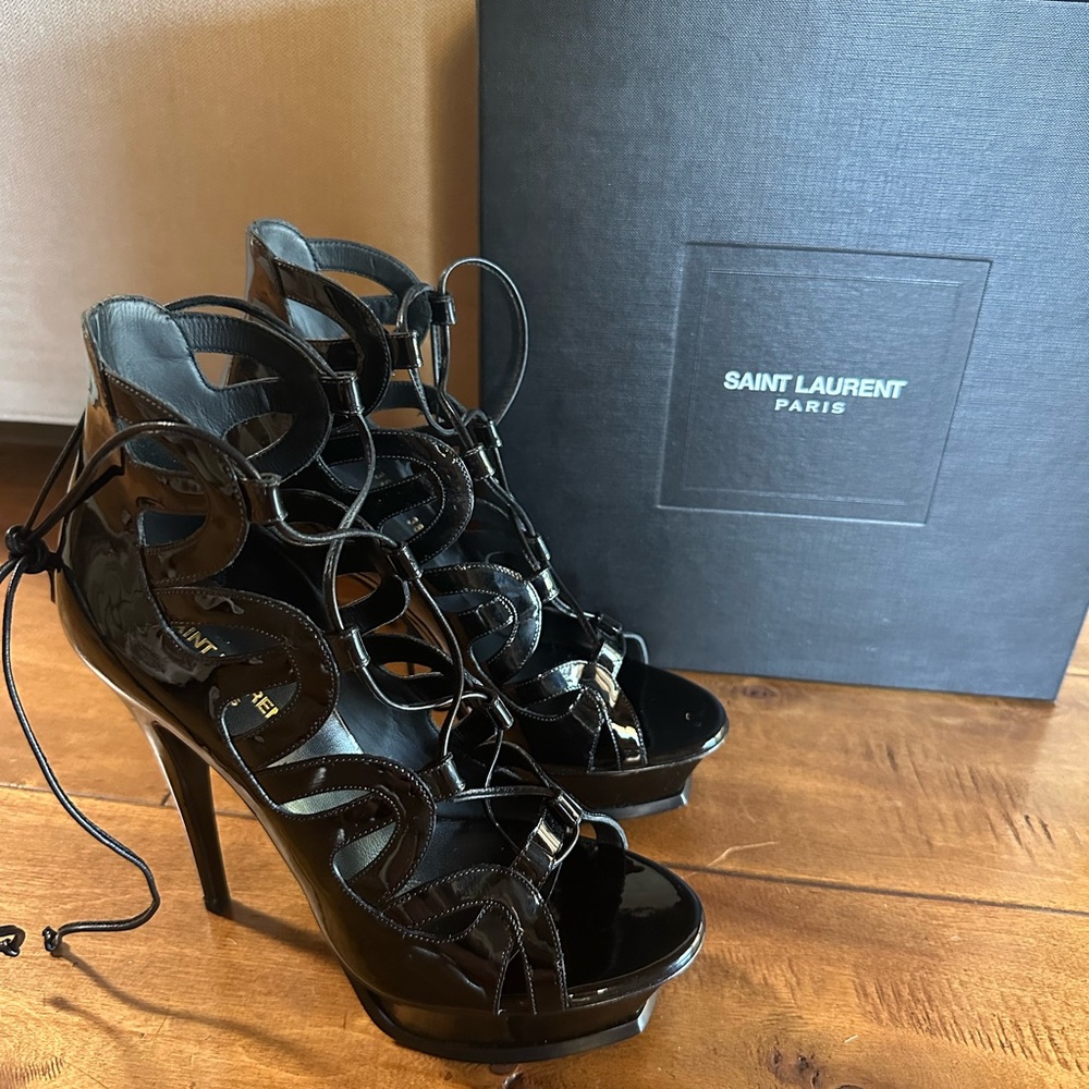Saint Laurent YSL black patent leather pumps stiletto size 38.5 New in the box